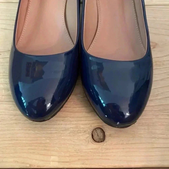 Hugo Boss Womens Patent Leather Heels - Picture 6 of 9